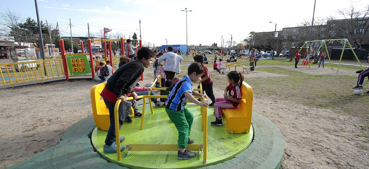 Cascallares: "Inauguramos la Plaza de los Abuelos y ya renovamos 70 espacios públicos"